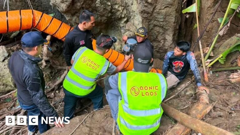 Thai Cave Divers Race to Free Trapped Laos Prospectors