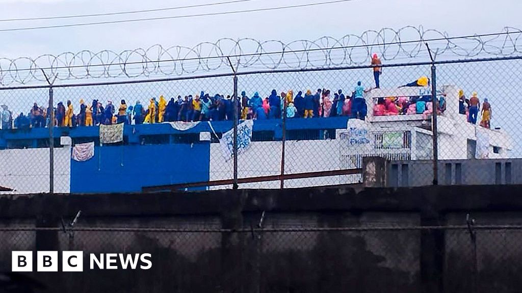 Venezuelan Prisoners Protest Over Abuse