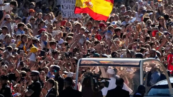 1.2 Million Gather for Pope Mass in Madrid