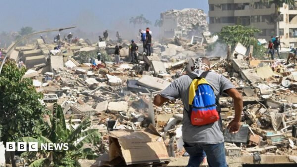 2,000 Rescuers Arrive in Venezuela After Twin Quakes