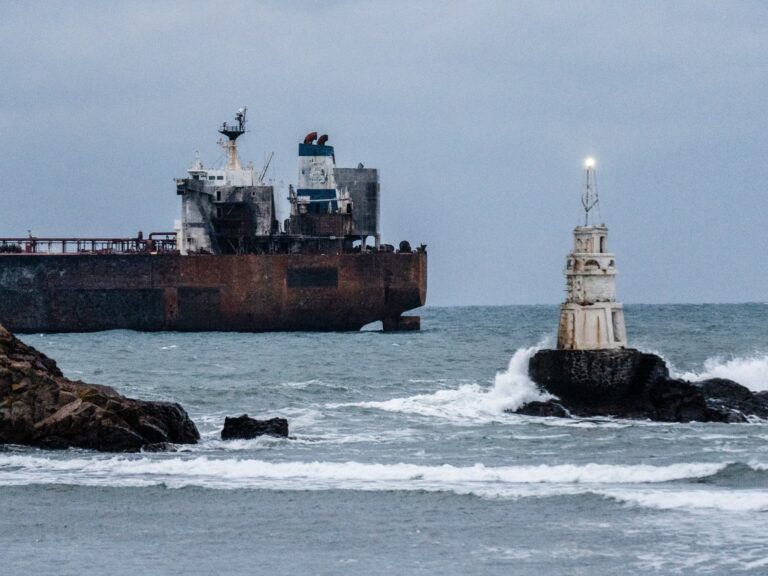 UK Forces Seize Russian Oil Tanker in Channel