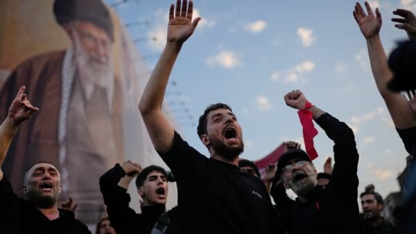 Iran’s Funeral for Khamenei Tests Power Transition