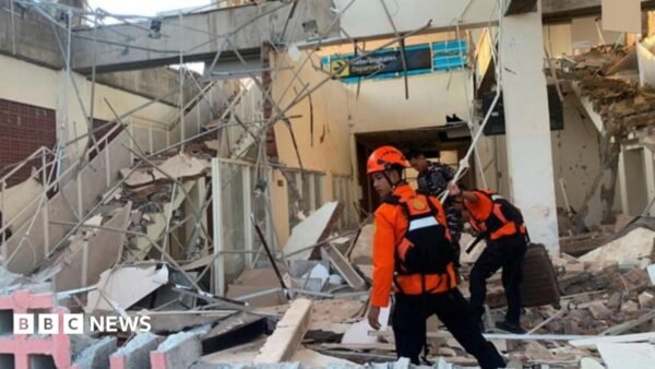 7.7-Magnitude Quake Strikes Indonesia
