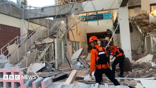 7.7-Magnitude Quake Strikes Indonesia