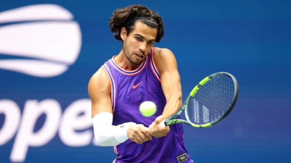 Alcaraz Opens US Open Title Defense vs. Safiullin