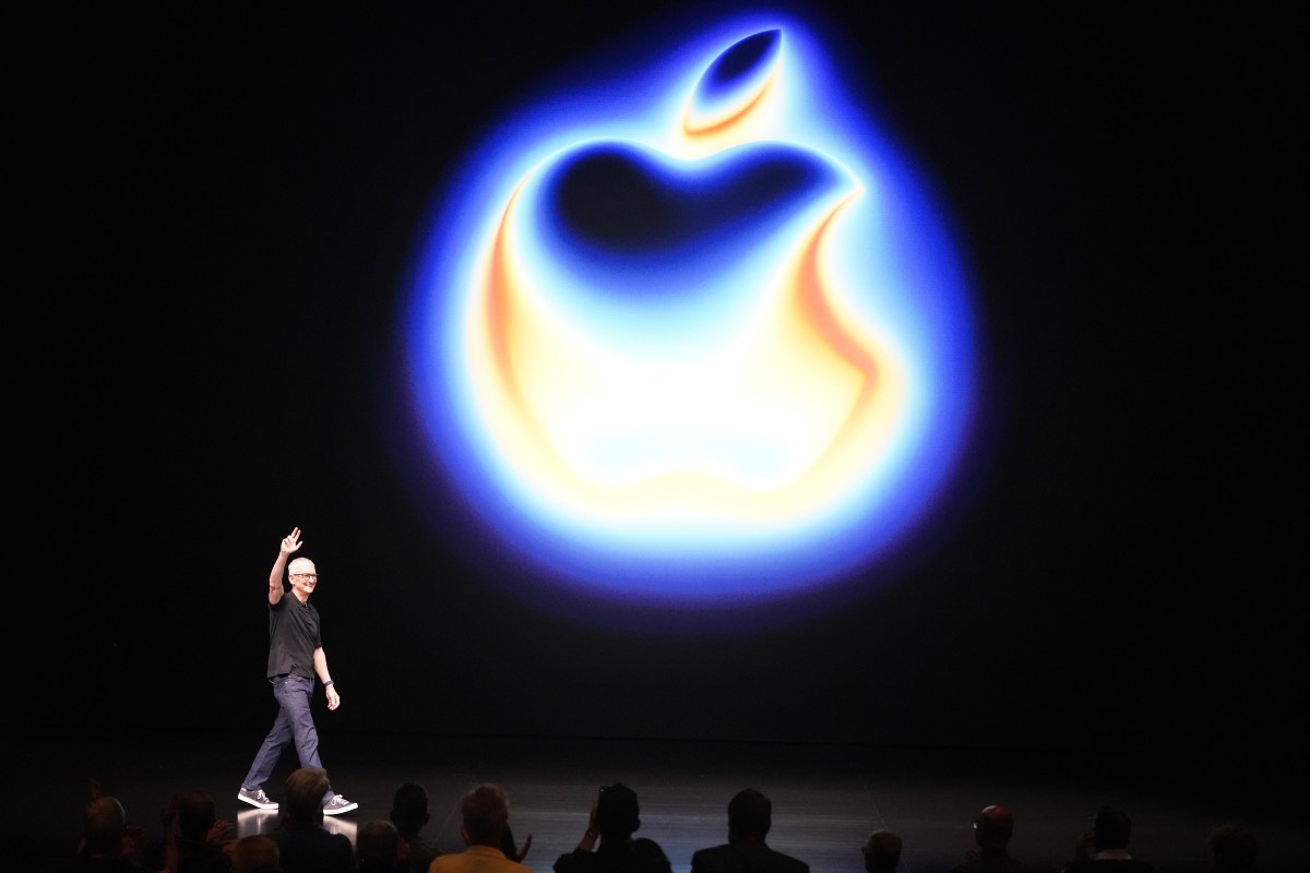 Apple proposes 15% cut on external purchases