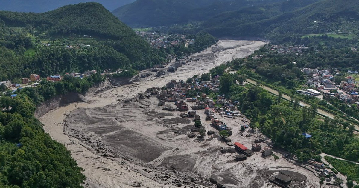 At least 160 killed, hundreds missing in Nepal avalanche floods