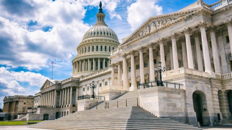 Bernstein: Stalled Clarity Act Could Trigger Crypto Drop