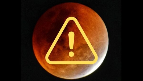 Blood Moon Meets Northern Lights Tonight