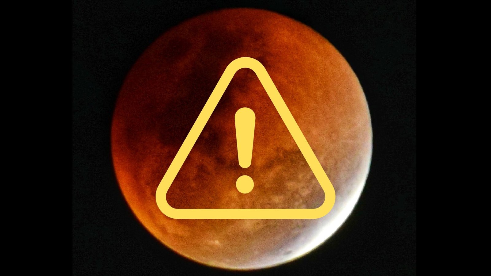 Blood Moon Meets Northern Lights Tonight