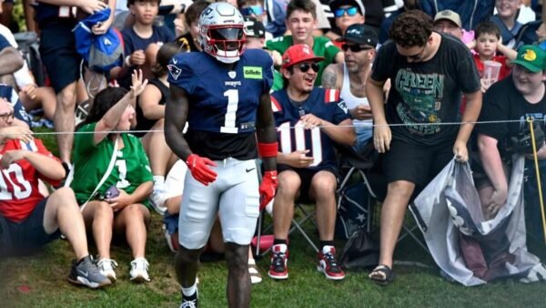 Brown Returns to Face Eagles in Joint Practices