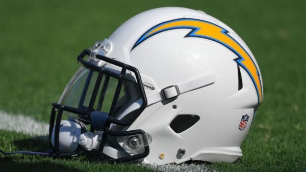 Chargers' Center Biadasz Out for Season