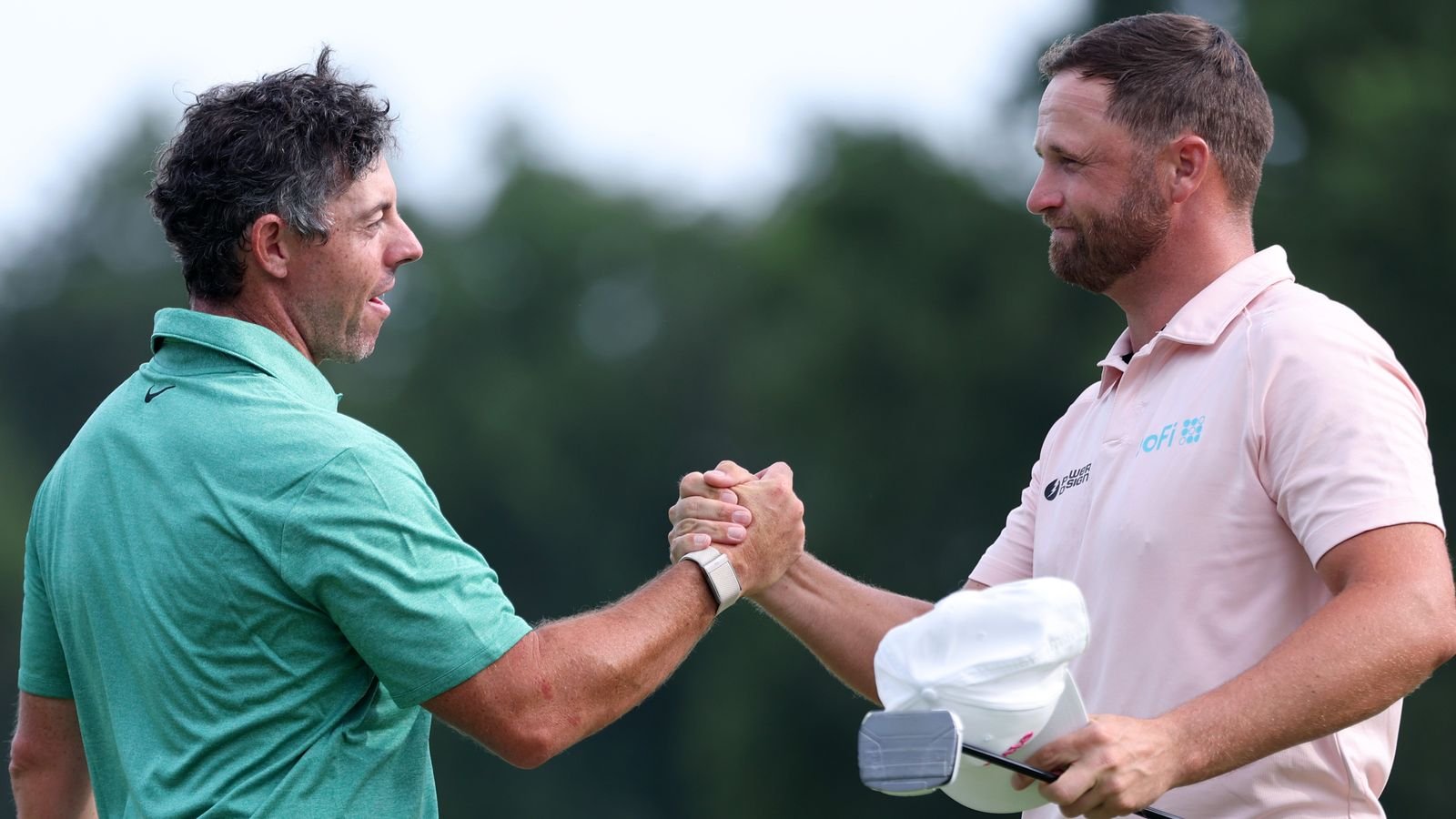 Clark Holds Off McIlroy to Win BMW Championship