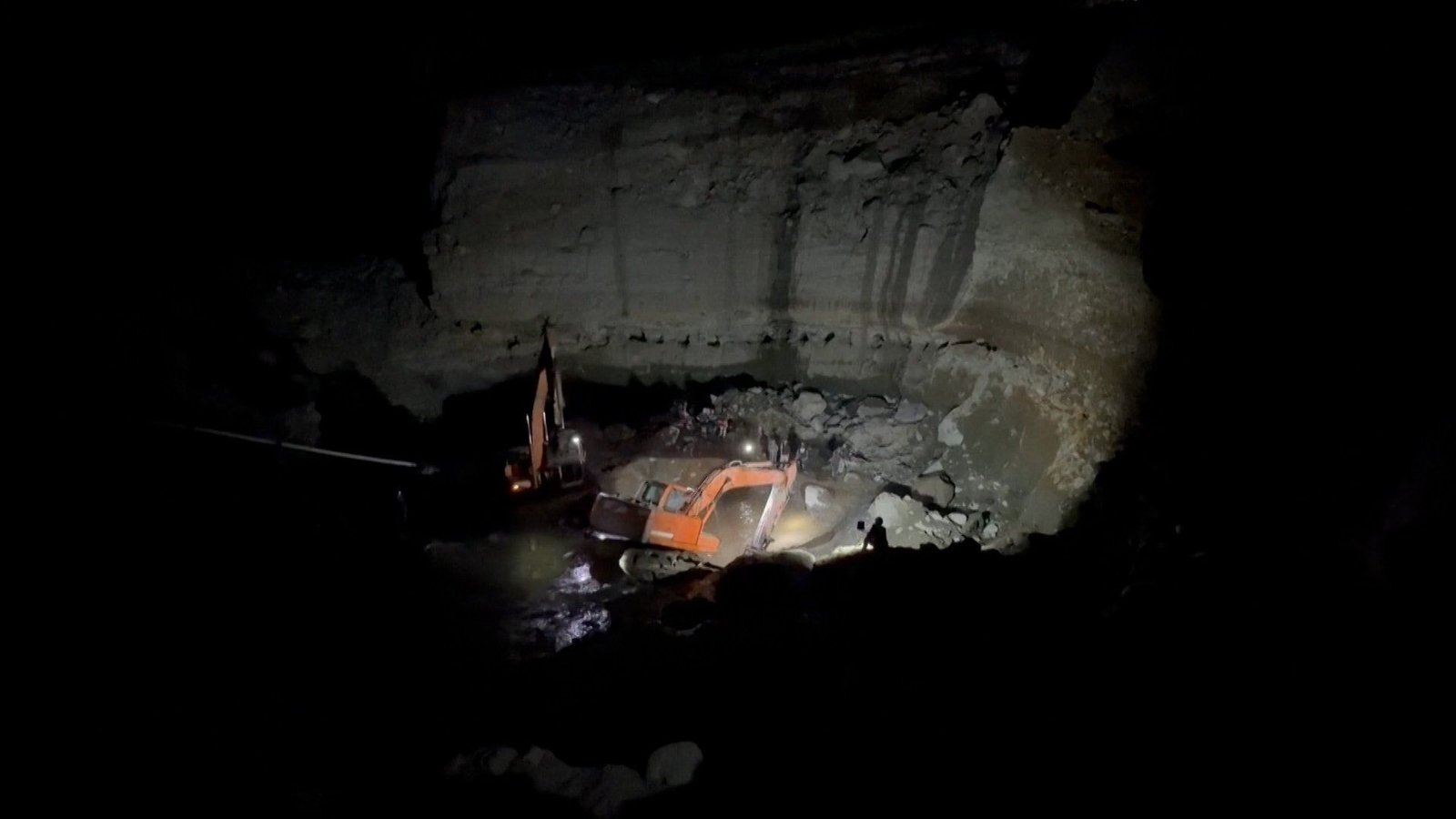 Colombia landslide kills 13 in illegal gold mine