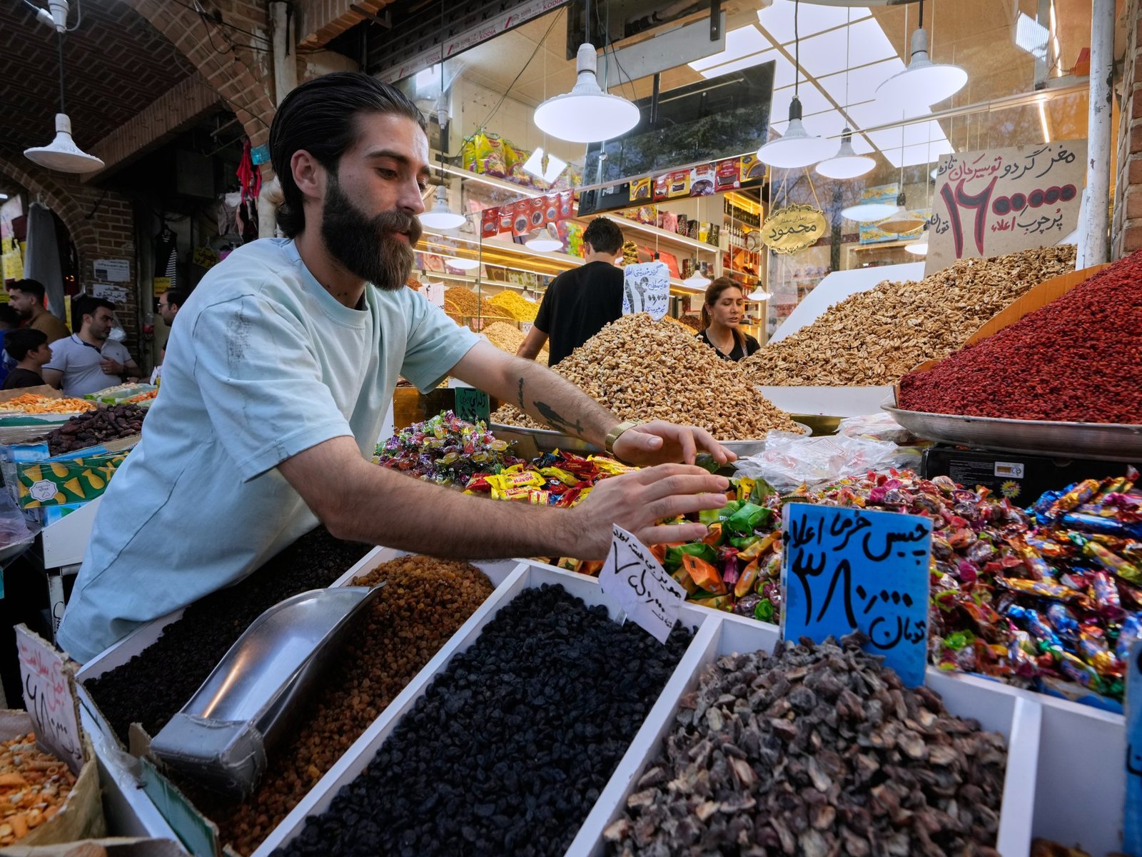 Iran Defiant Against US Sanctions