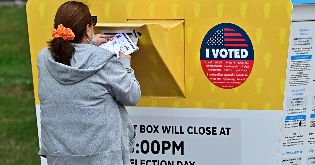 Judge Blocks USPS Mail Voting Rules