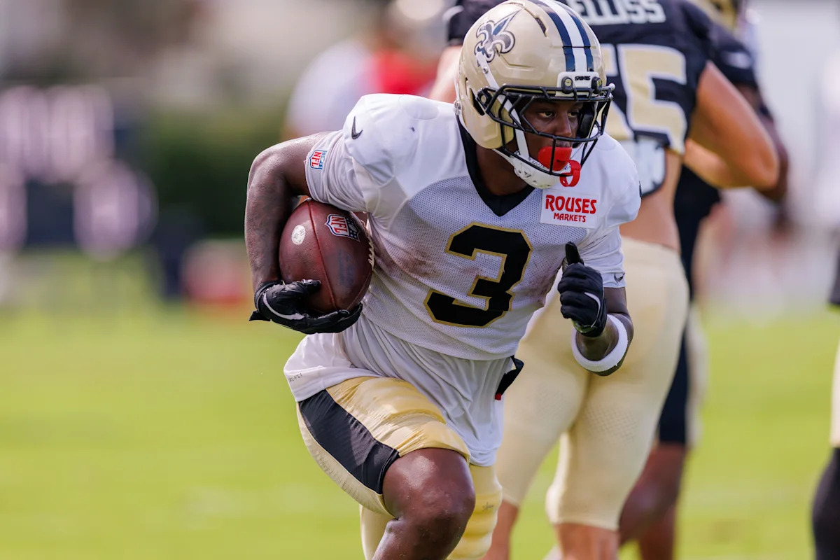 Kamara Injury Opens Door for Saints Backfield