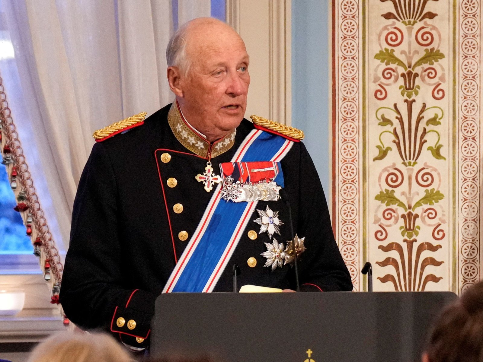 King Harald’s health crisis: Norway’s royal family gathers at bedside