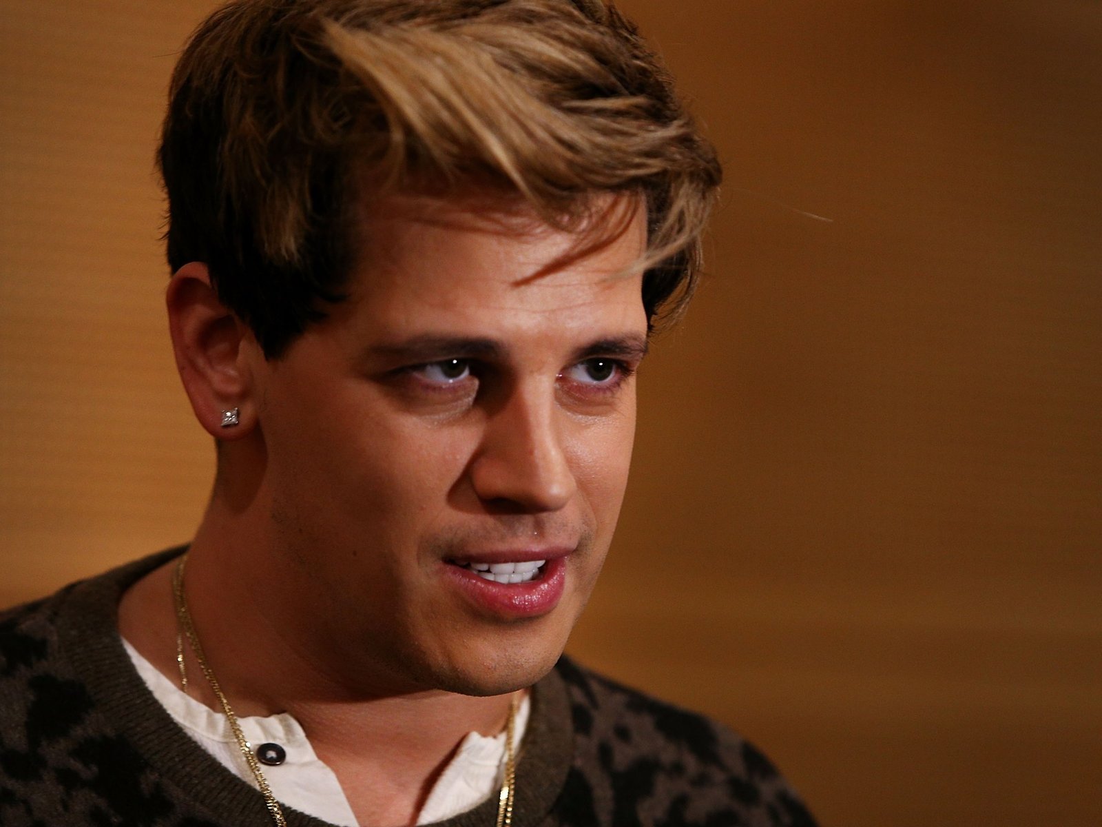 Milo Yiannopoulos Detained by ICE