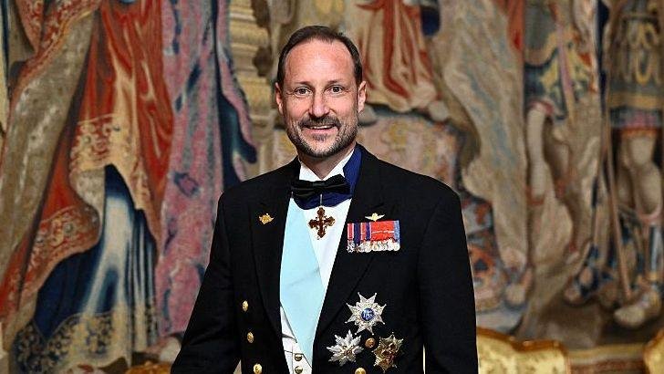 Norway's New King Haakon VIII Takes Throne