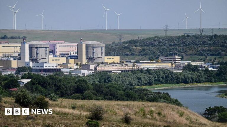Romania shuts only nuclear plant amid heat, Danube drought