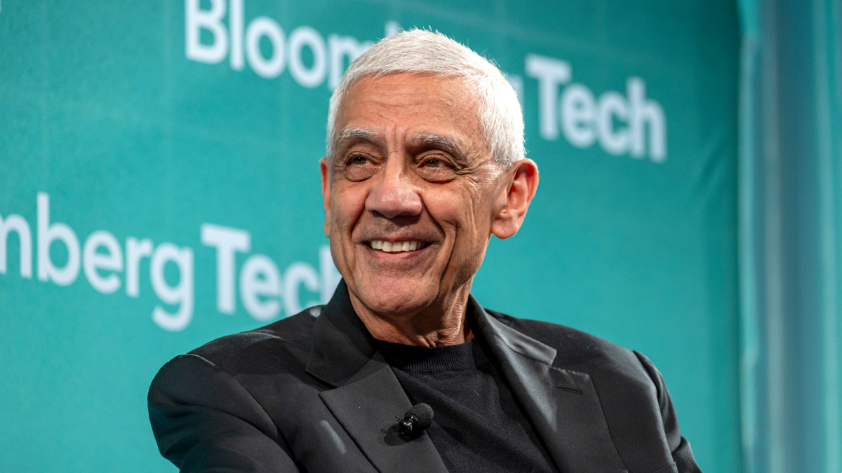 Seahawks Owner Defends Steelers Fandom
