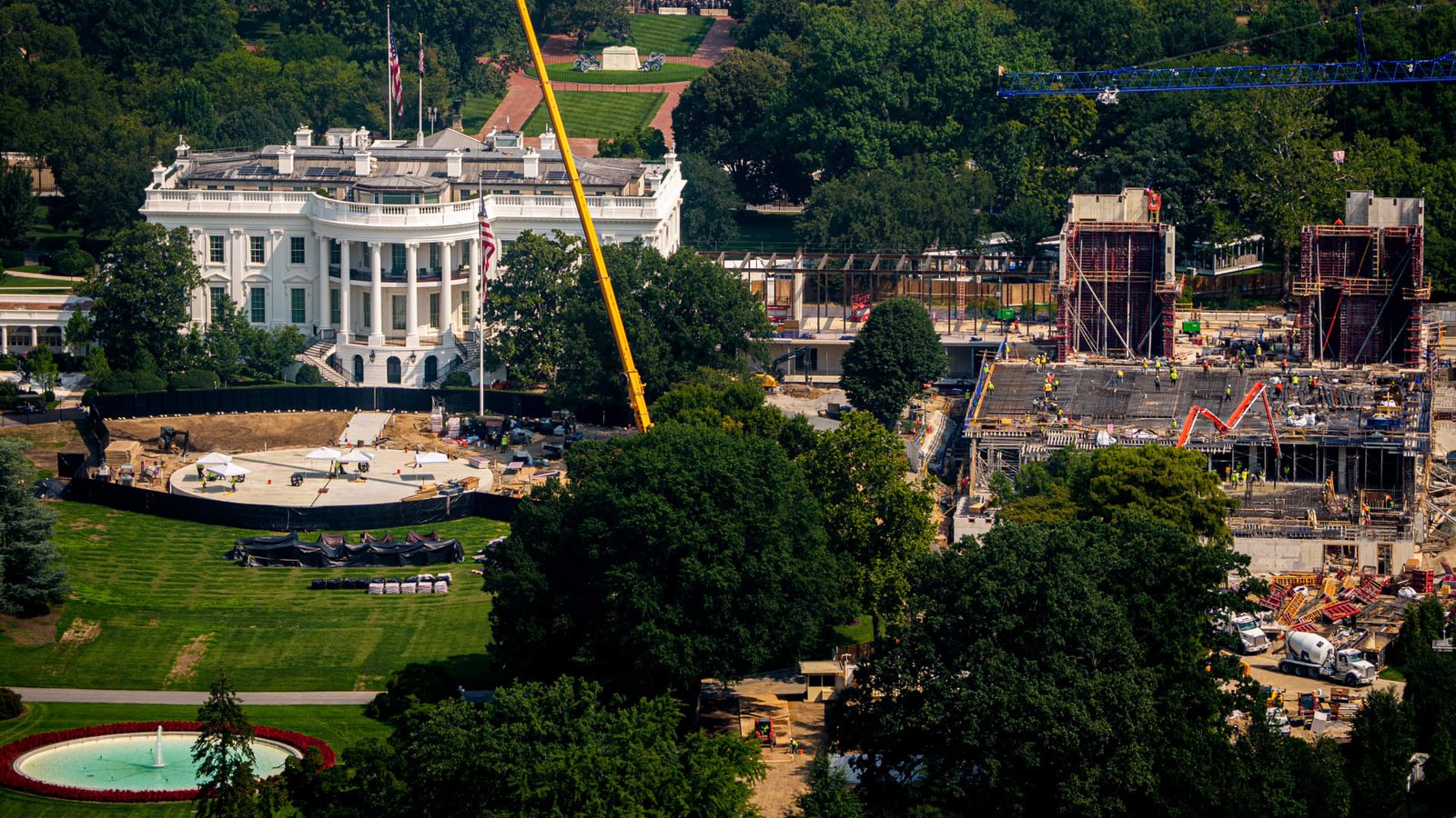 Supreme Court Allows Trump White House Ballroom Construction