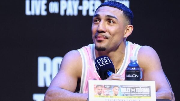 Teofimo Lopez Challenges for Welterweight Title