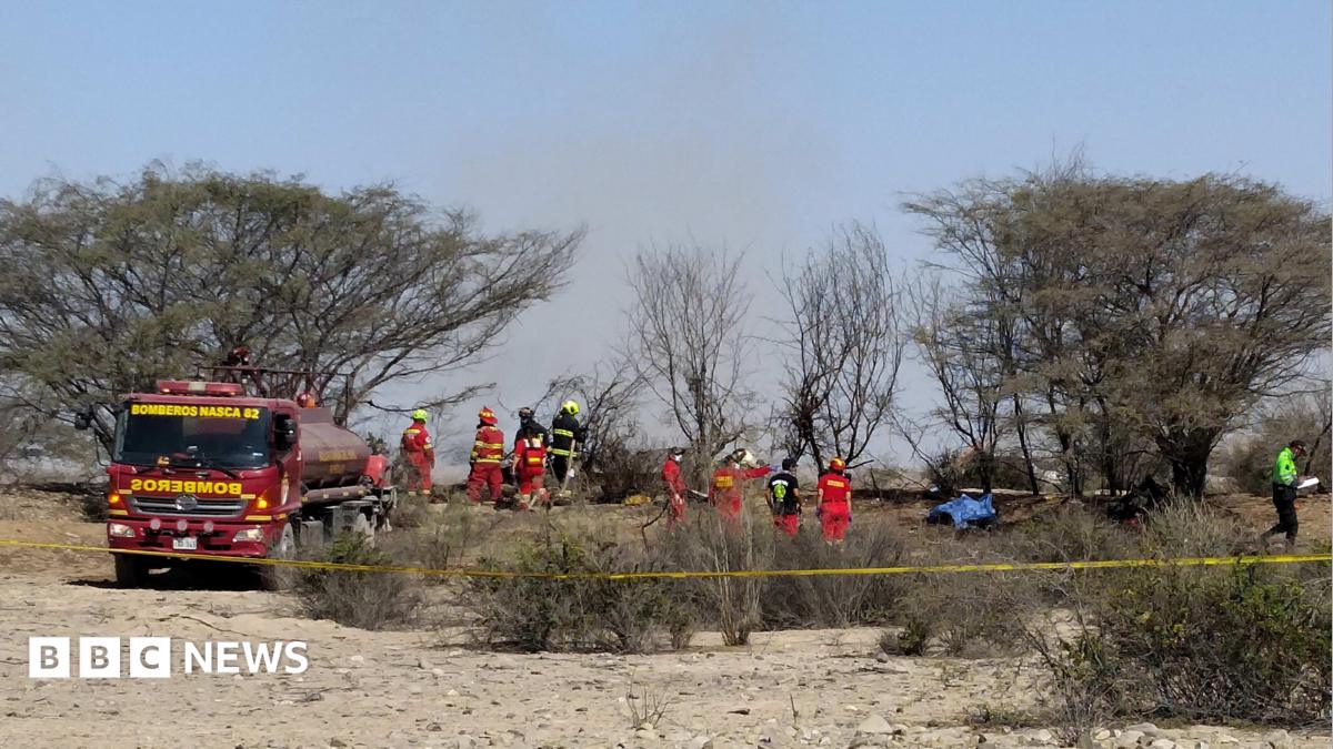 Tourist Plane Crashes Over Peru's Nazca Lines