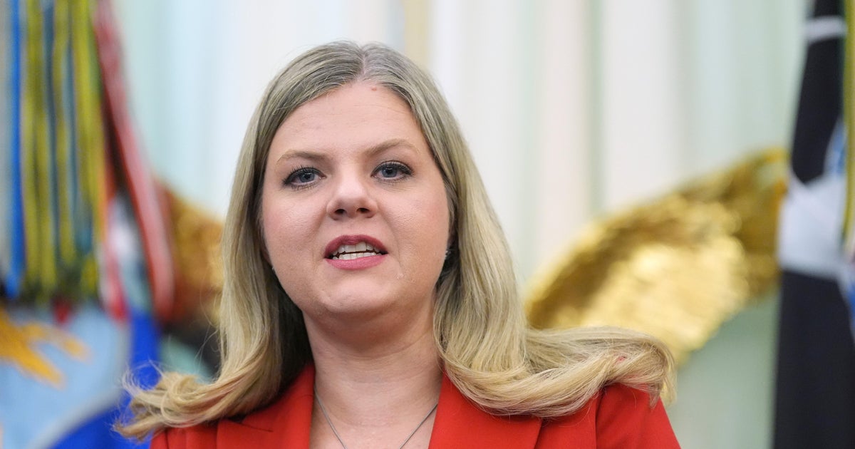 Trump Nominates White House Aide to Lead FDA