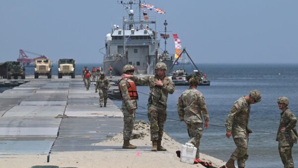 Trump Orders Reduction in US-South Korea Drills
