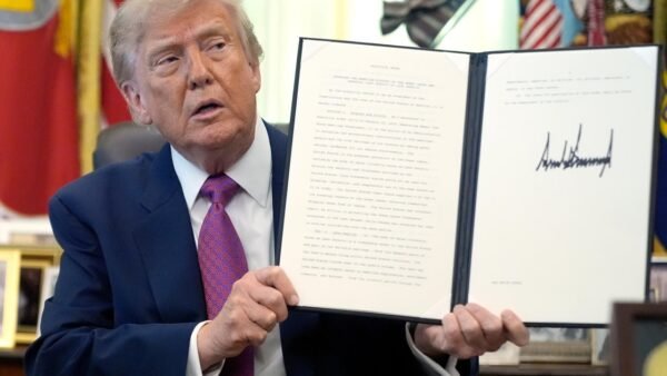 Trump Renames Lake Ontario to 'Lake America'