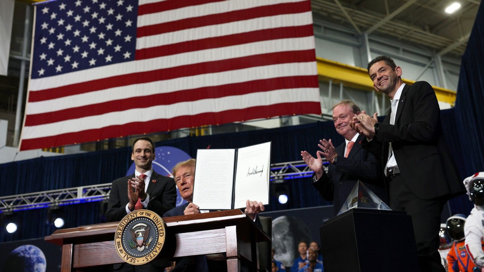 Trump Signs Order for New U.S. Space Academy