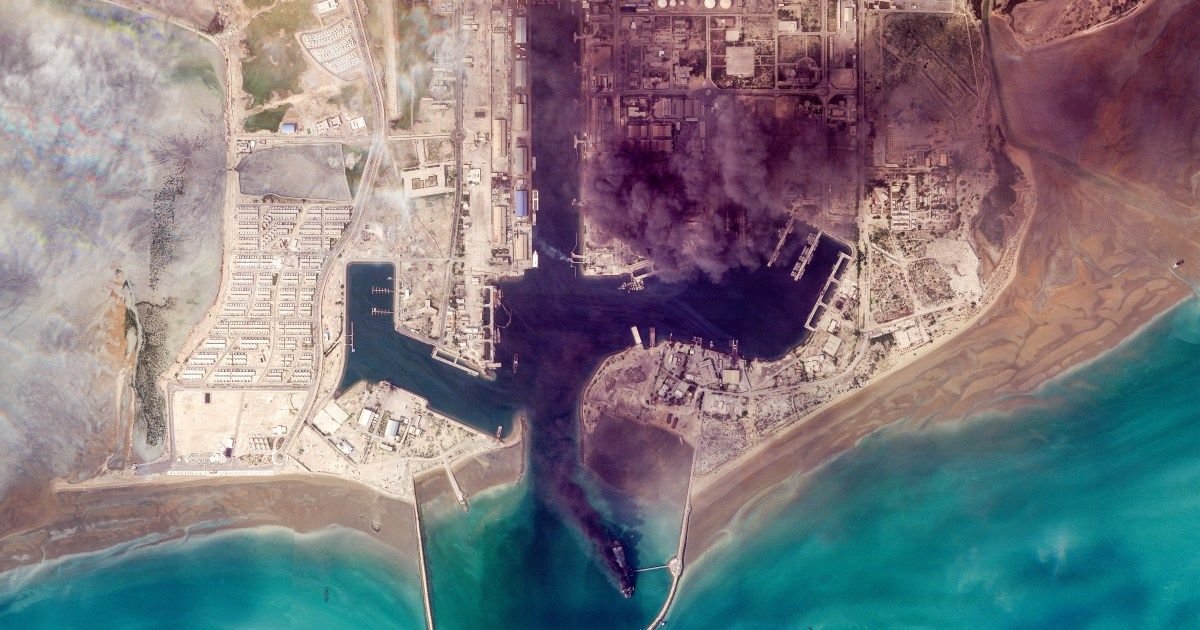US Strikes Iran as Talks Resume in Qatar
