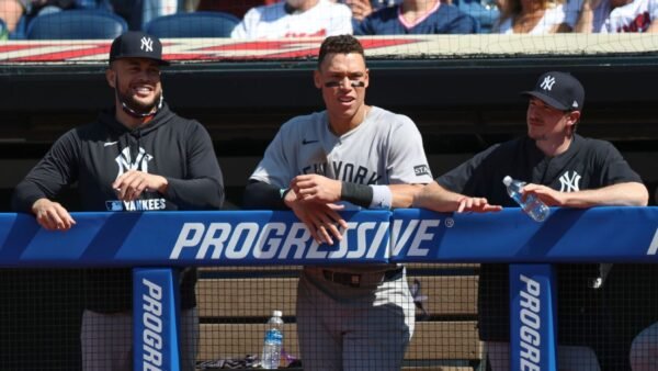 Yankees' Walking Wounded Threaten Playoff Push