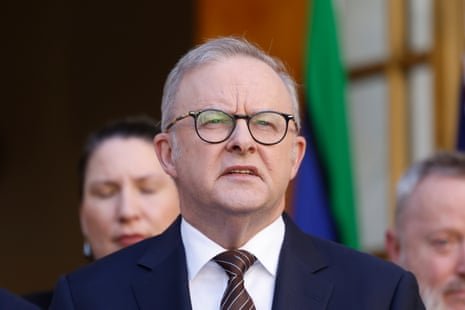 Australia Mandates Social Media Algorithm Opt-Out