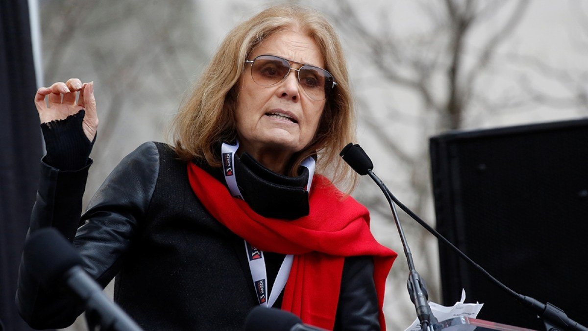 Gloria Steinem, Feminist Icon, Dies at 92