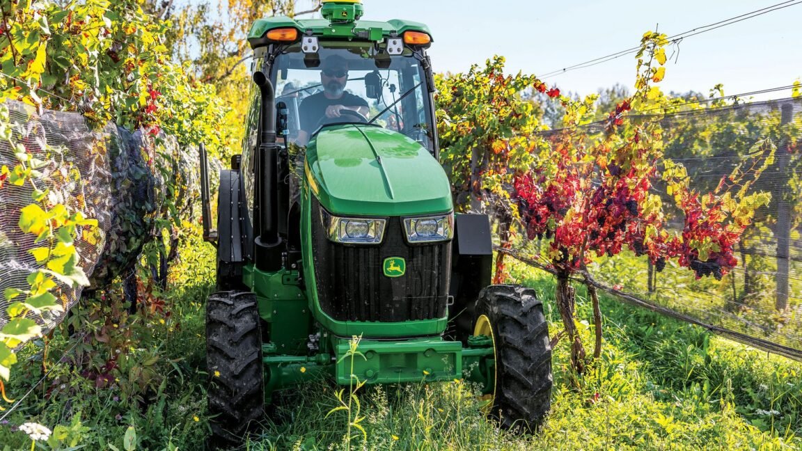 John Deere's Self-Repair Service Fails to Win Over Farmers