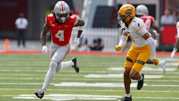 Ohio State WR Smith Breaks Career Receiving Record