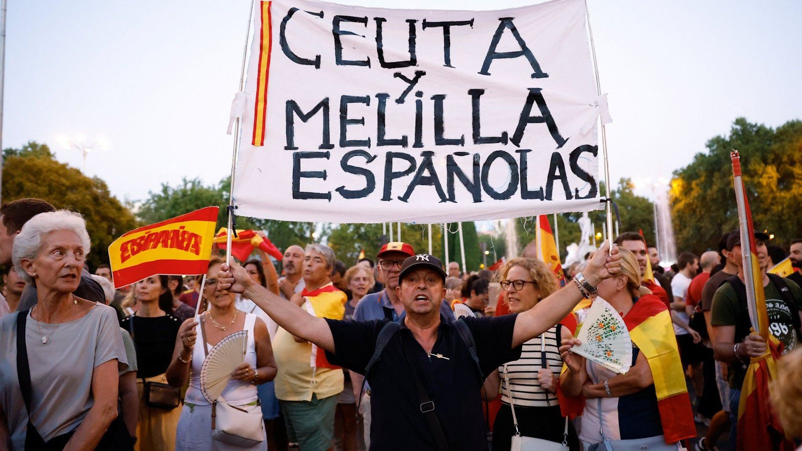 Spain protests over Ceuta migrant crisis