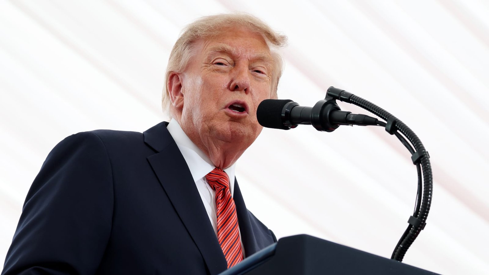 Trump Dismisses AI Dangers as 'Hoax'