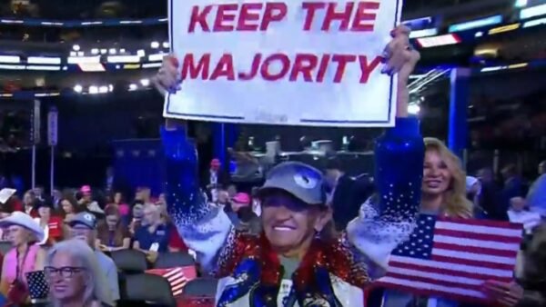 Trump's $5,000 Promise at GOP Midterm Convention