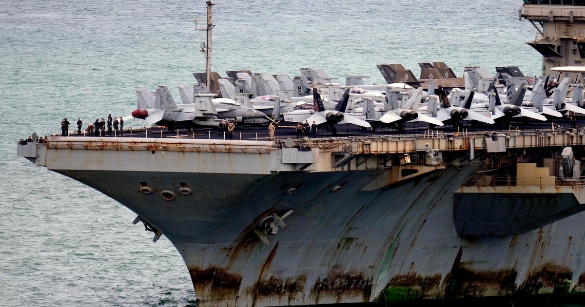 USS Abraham Lincoln docks after record 280+ days at sea