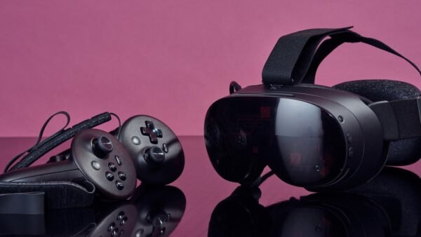Valve's Steam Frame Headset Priced at $1,059
